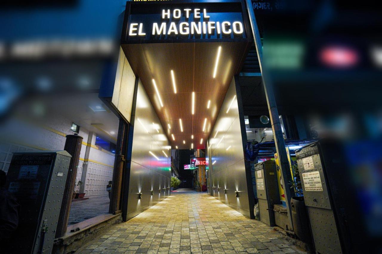 Hotel El Magnifico Surat Eksteriør bilde